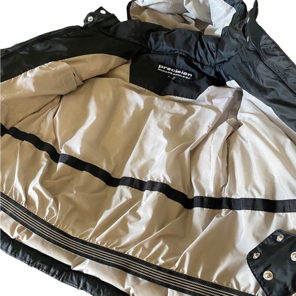 Black Precision Mountainwear Black Coat with Detachable Hood - Picture 15 of 15